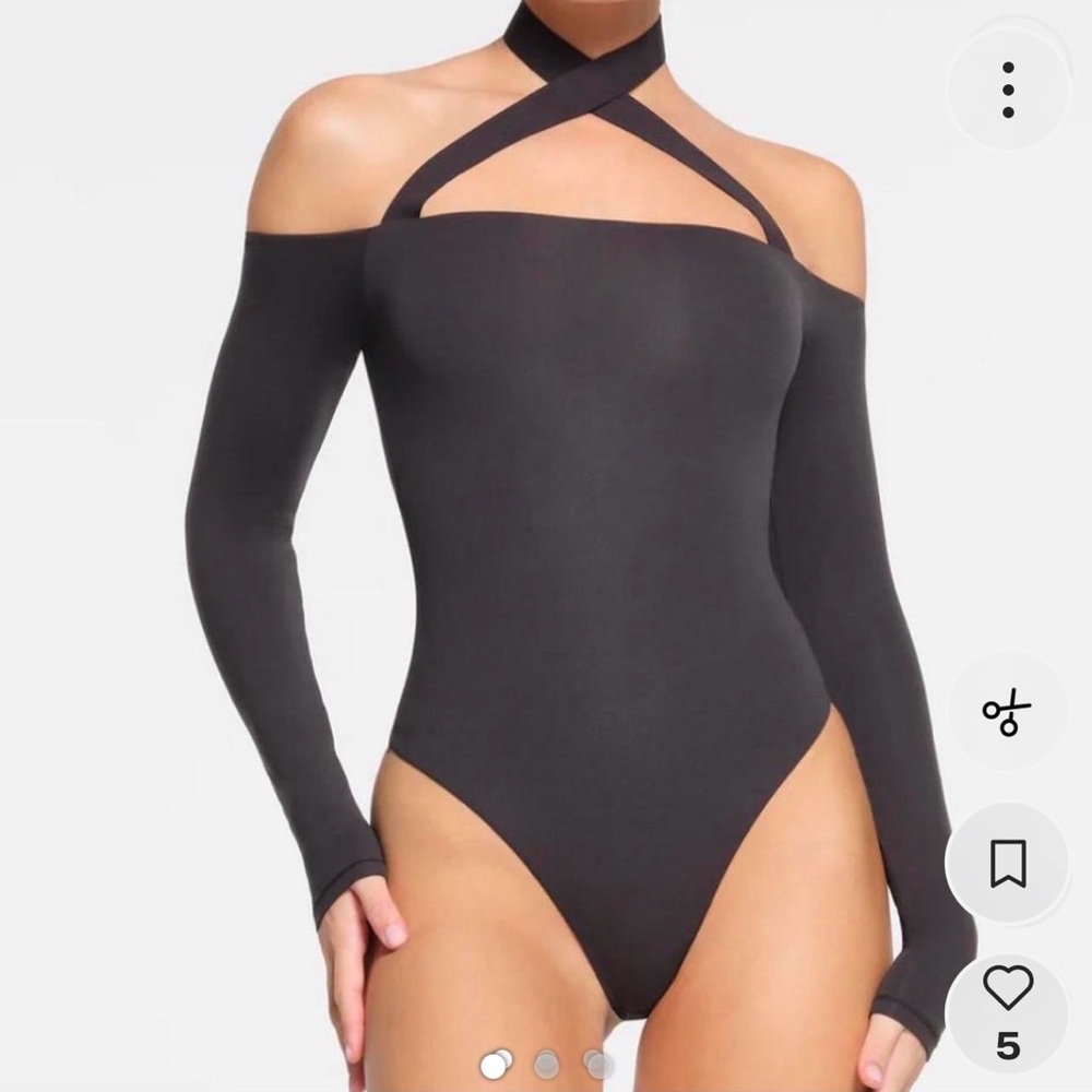 SKIMS Black Off-Shoulder Crisscross Long-Sleeve Bodysuit M